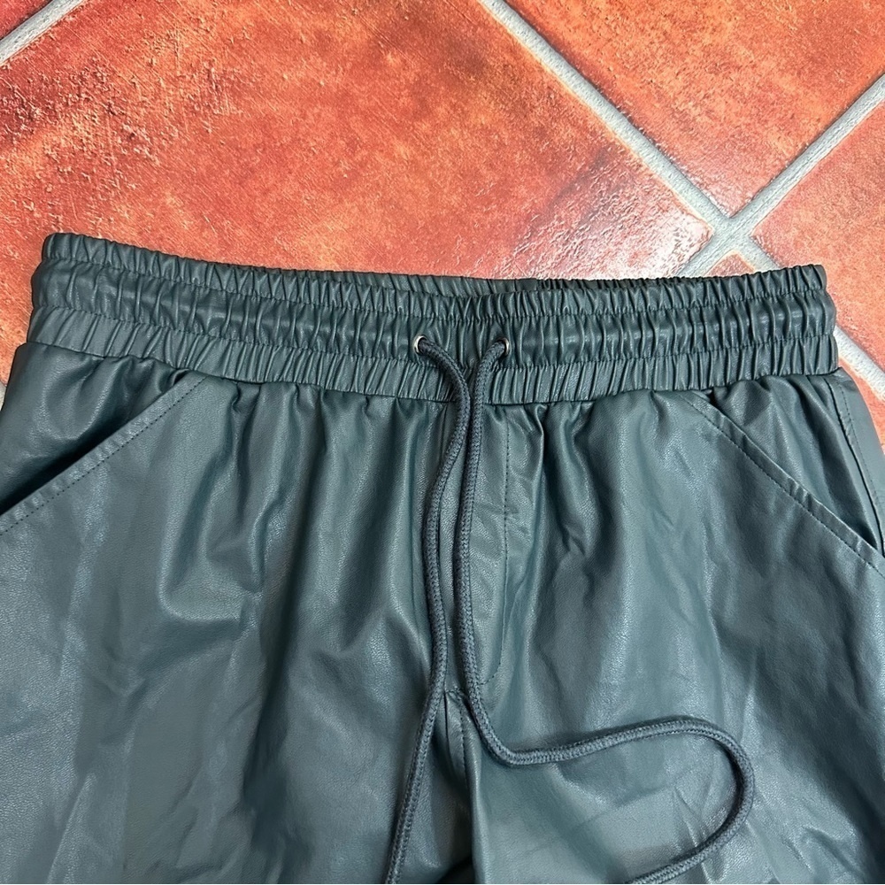 David Lerner Vegan Leather Ankle Cropped Pants - Picture 2 of 5